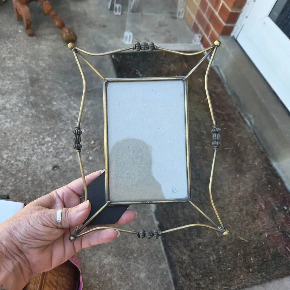 Vintage 1997 HB Group Gold Wire Picture Frame Filigree Metal